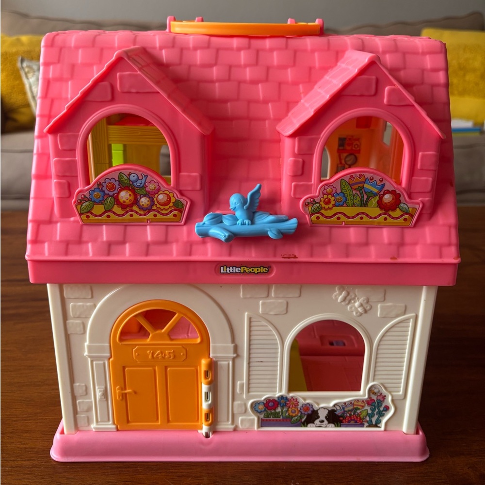 Little People Pink House (vintage) and 3 Figures